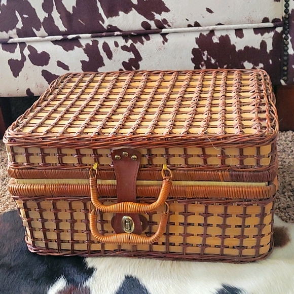 Other Vintage Wicker Picnic Basket Poshmark